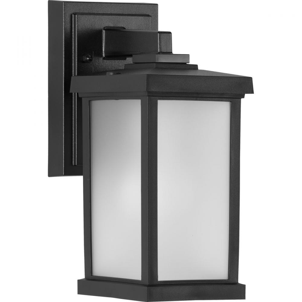 P560288-031 1-60W MED WALL LANTERN